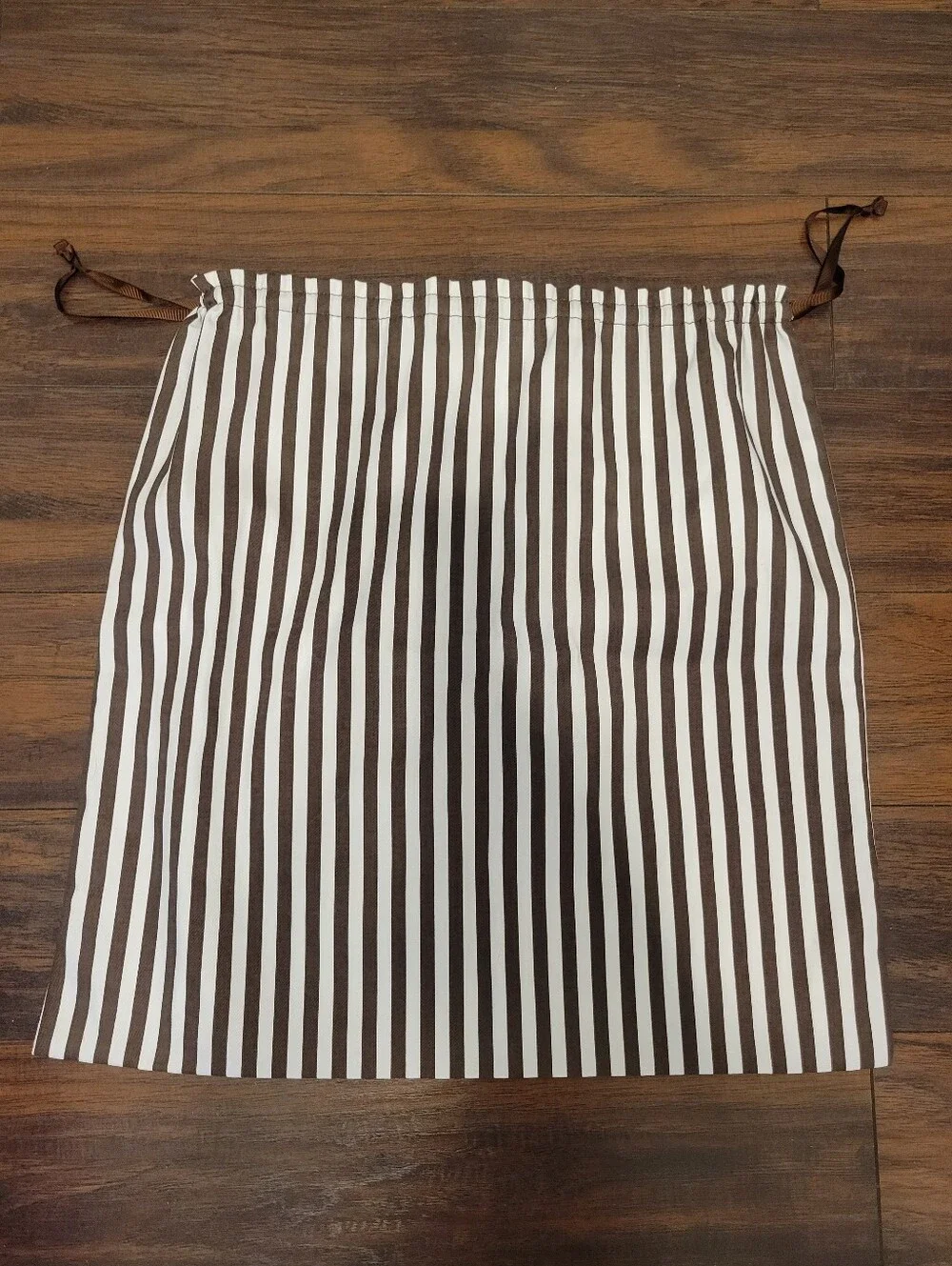 Henri Bendel 18